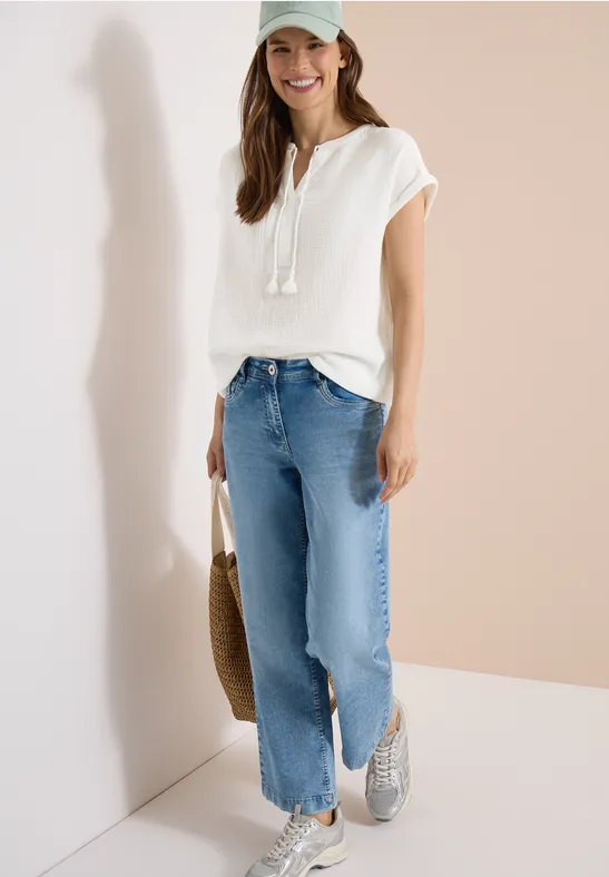 Bluse mit Split Neck aus Musselinstoff vanilla white