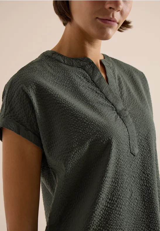 Dropped Shoulder Bluse in Seersuckerqualität khaki