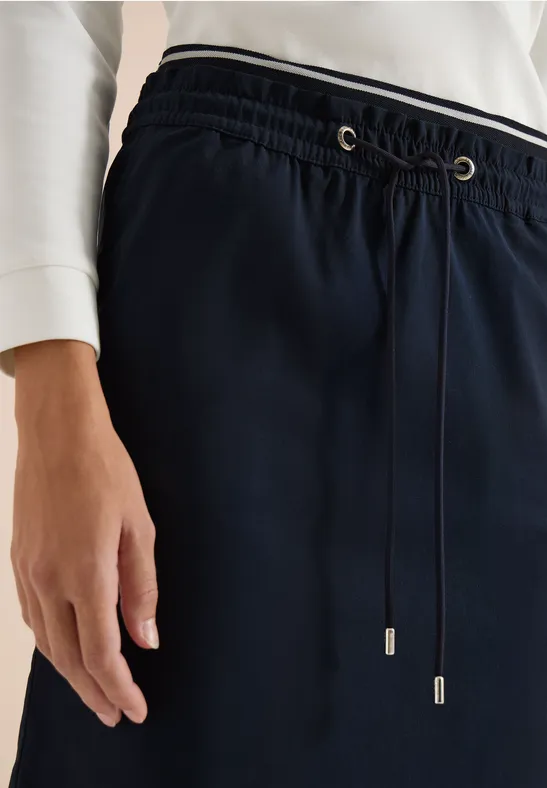 Jupe mi-longue avec détail rayé universal blue