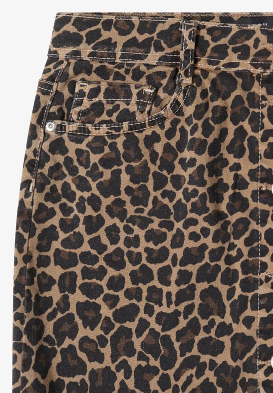 Jupe taille haute à imprimé léopard avec ourlet fluide.