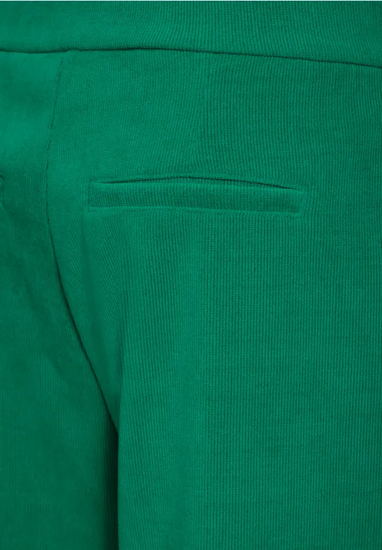 Cord-Hose im Loose Fit malachite green