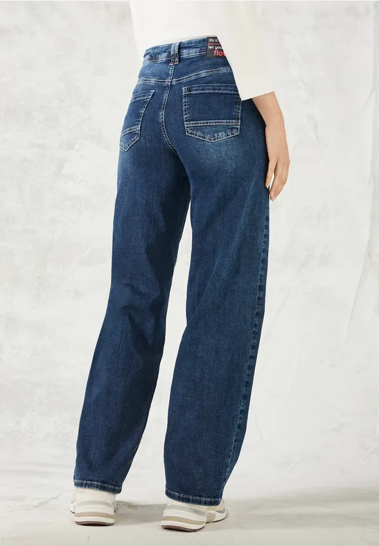Jeans mit Patch Pockets dark blue random wash