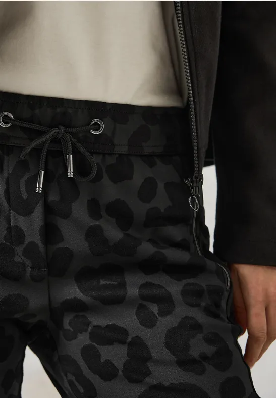 Hose mit Leo-Muster Black