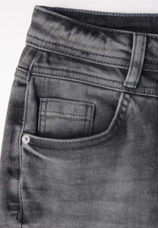 Jeans en coupe casual black used wash