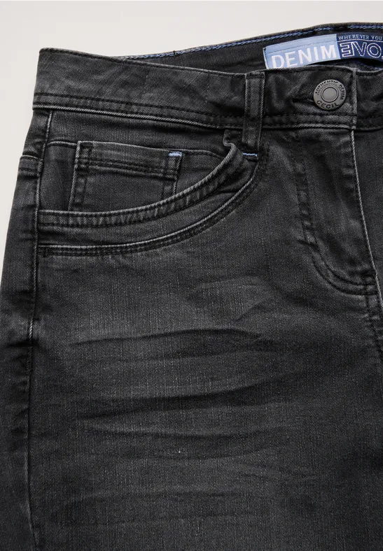 Jeans mit Turn-Up black washed