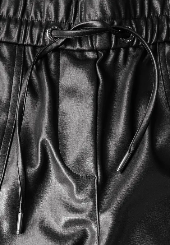 Pantalon au look cuir Black