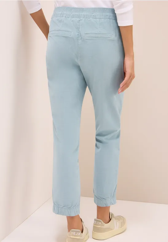 Comfortabele corduroy broek light mint blue