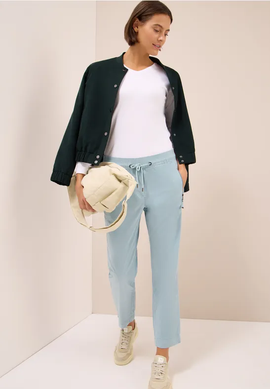 Comfortabele corduroy broek light mint blue