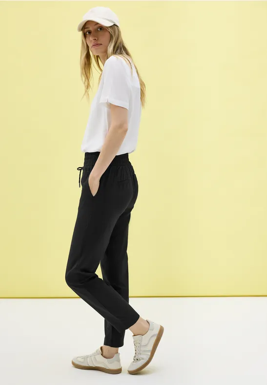 Loose Fit Hose Black