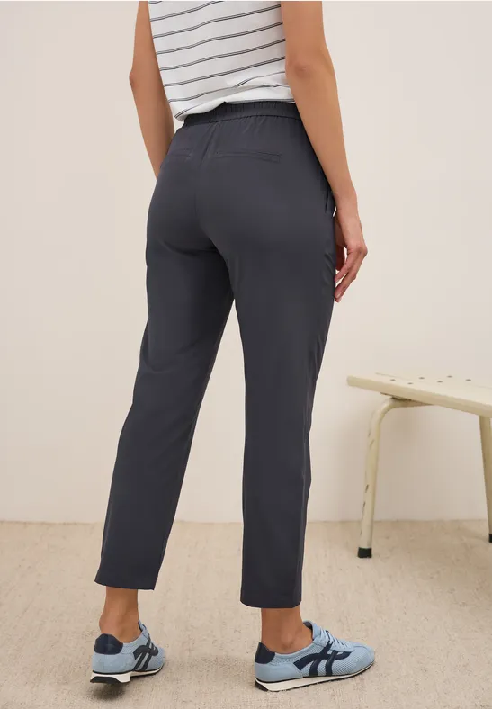 Hose im Casual Fit grey stone