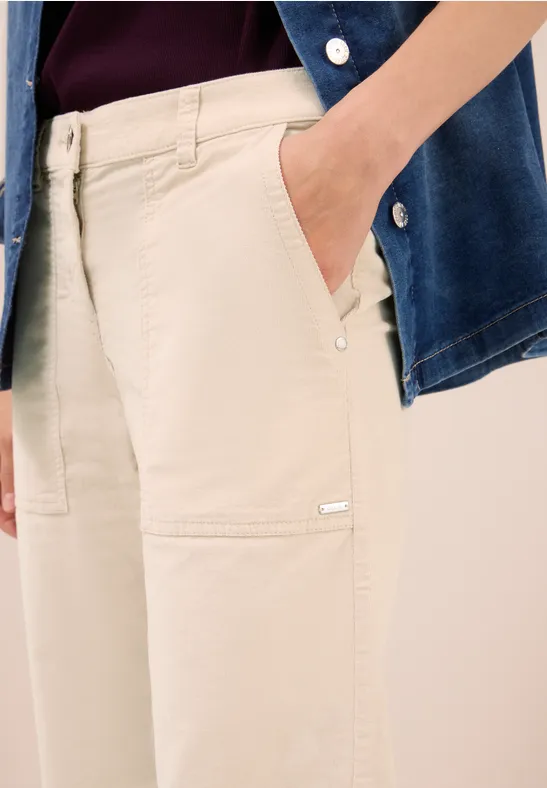 Wide Legs pantalon en velours côtelé oat milk beige