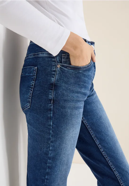 Straight Leg Jeans mid blue wash