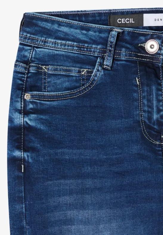 Dunkelblaue Damenjeans aus Denim mit fünf Taschen und Metallknopf.