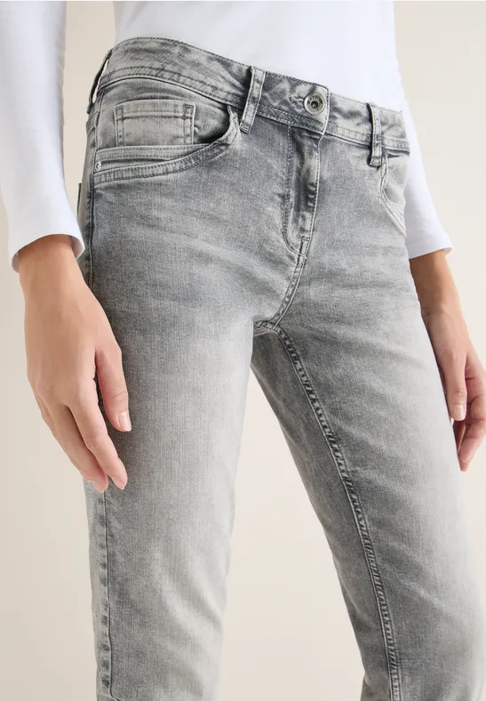 Straight Leg Jeans light grey wash