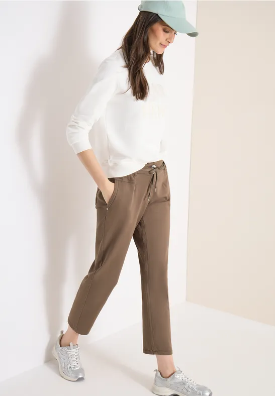 Mid Waist Slim Leg Hose im Loose Fit coffee taupe