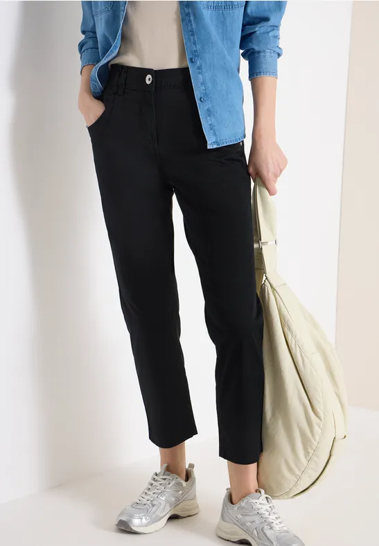 Pantalon Mid Waist Slim Leg en Casual Fit Black