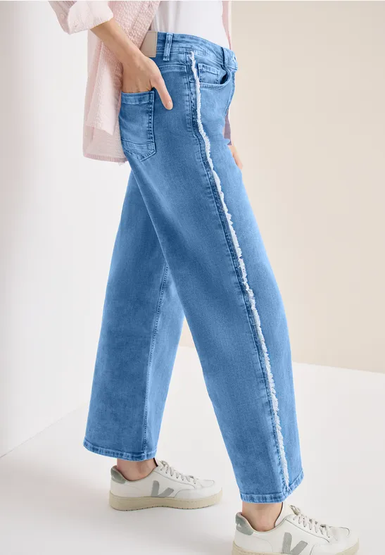 High Waist Wide Leg Jeans im Slim Fit light blue washed