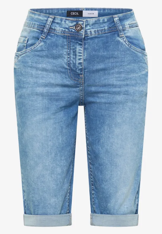 Helle Jeans-Bermuda-Shorts mit umgeschlagenen Beinen und klassischem 5-Pocket-Design.