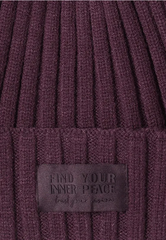 Gebreide muts in effen kleur dark plum