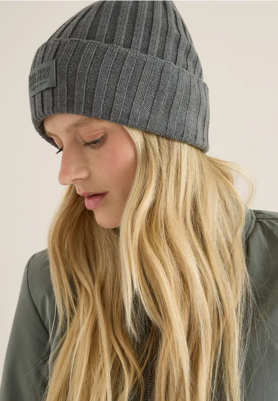 Strickmütze in Unifarbe pastel olive