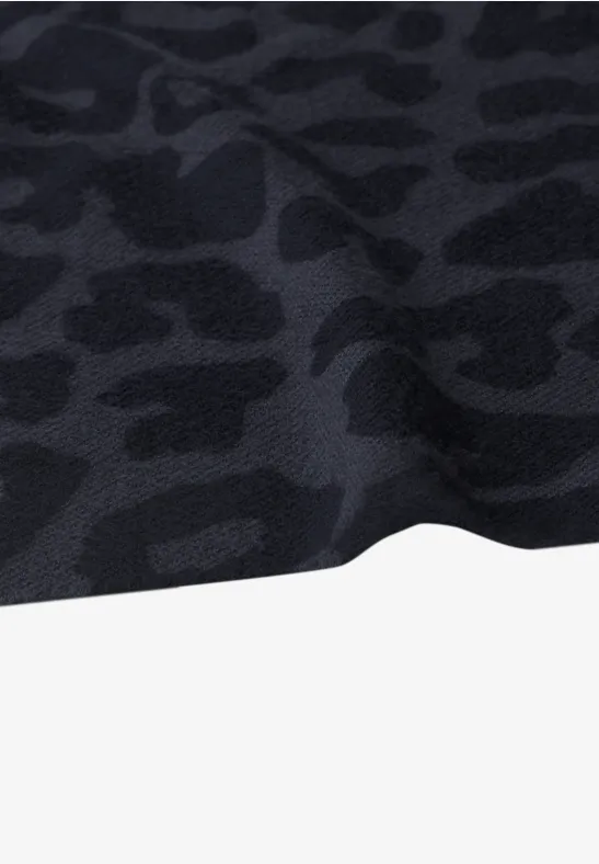 Dreieckstuch mit Leo-Muster dark navy blue