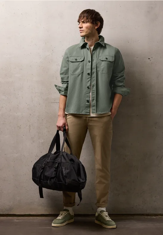 Overshirt farbowany metodą Garment Dye dusty mint