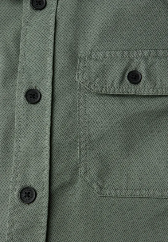 Overshirt farbowany metodą Garment Dye dusty mint