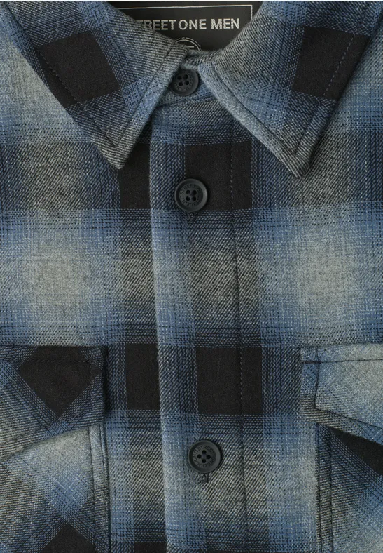 Blau-schwarzes kariertes Flanellhemd mit Kragen und Brusttaschen