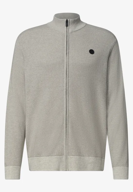 Hellgrauer, schlichter Strickpullover mit durchgehendem Reißverschluss, Stehkragen und kleinem schwarzen Logo