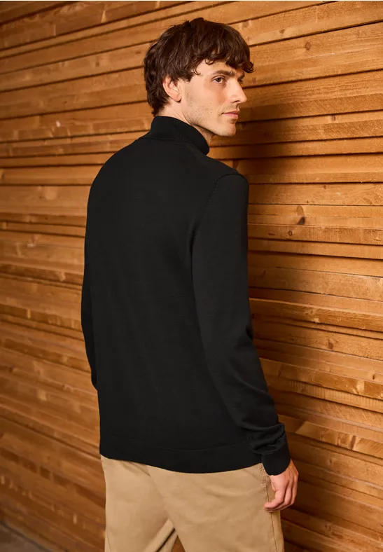 Basic Turtleneck Pullover Black