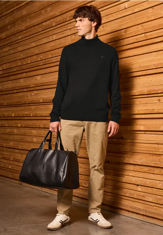 Basic Turtleneck Pullover Black