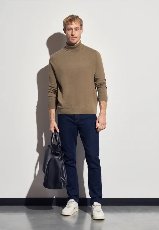 Basic Turtleneck Pullover dull brown
