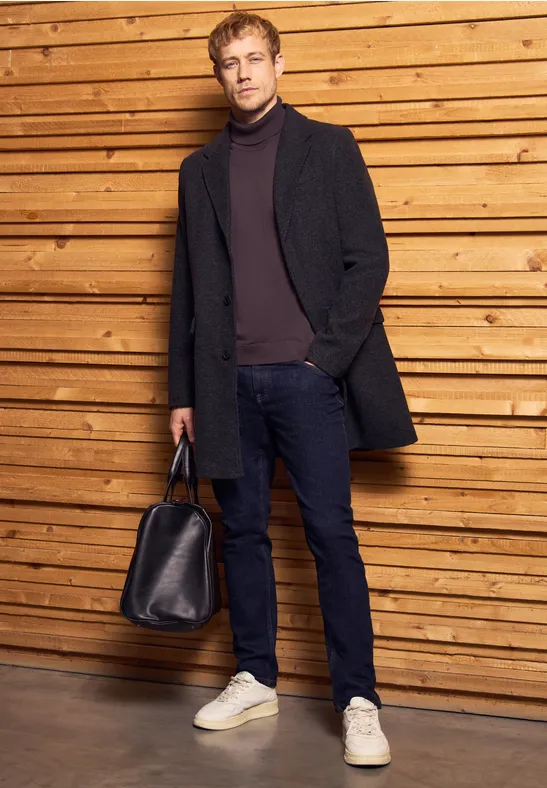 Basic Turtleneck Pullover bordeaux red