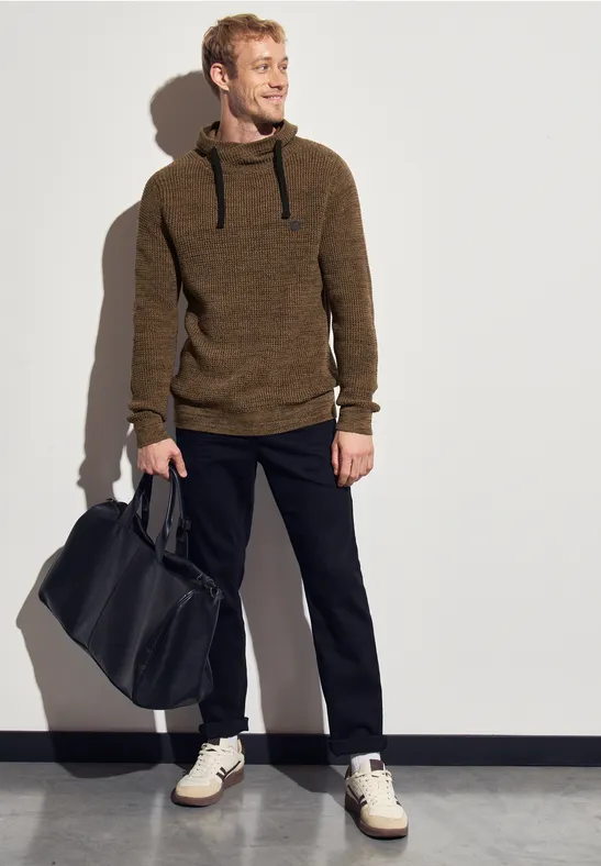 Tweekleurige trui met trechterhals ash brown