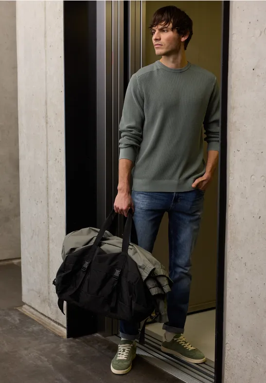 Pull à look délavé dusty mint