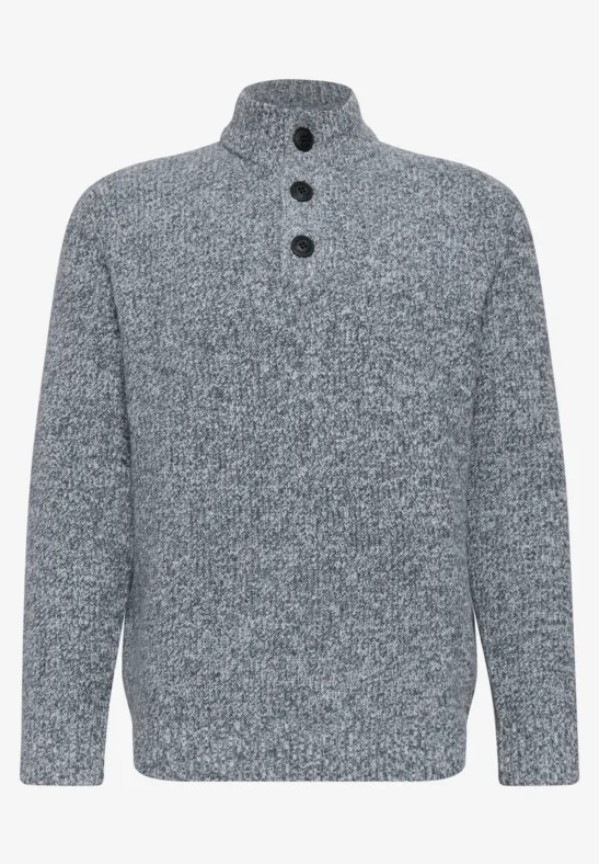 Grau melierter Pullover mit hohem Kragen und drei Knöpfen.