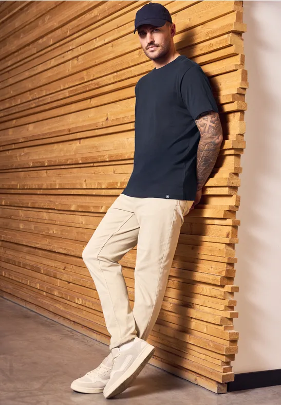 Basic T-Shirt in Unifarbe eclipse blue