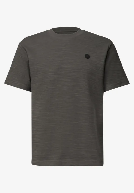 Schlichtes dunkelgraues T-Shirt mit feiner Struktur und kleinem Logo auf der Brust.