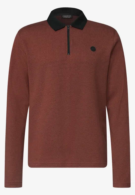 Braunes Langarm-Poloshirt mit schwarzem Kragen und kurzem Reißverschluss.