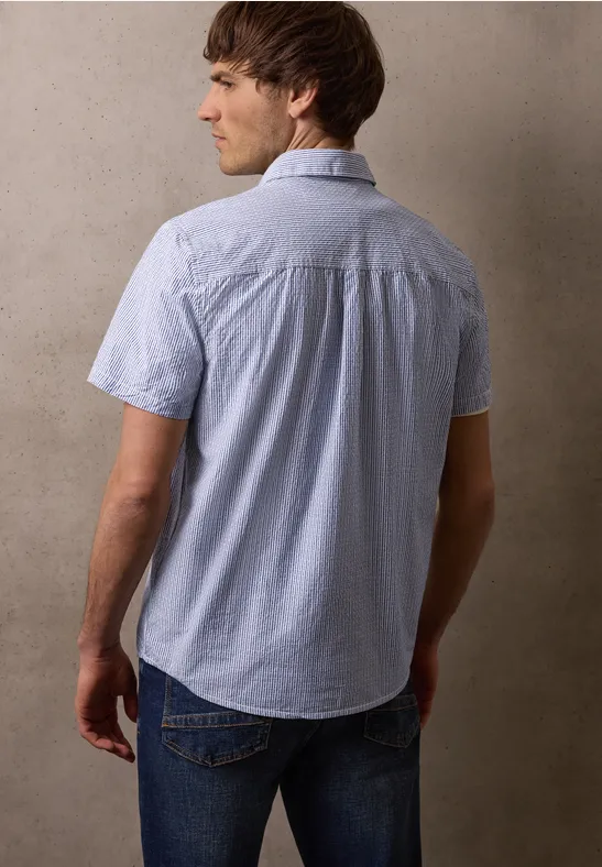 Kurzarm Hemd mit Brusttasche und Streifen bright white