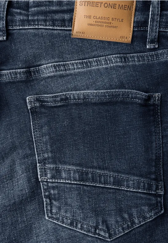 Straight Leg Jeans indigo blue wash