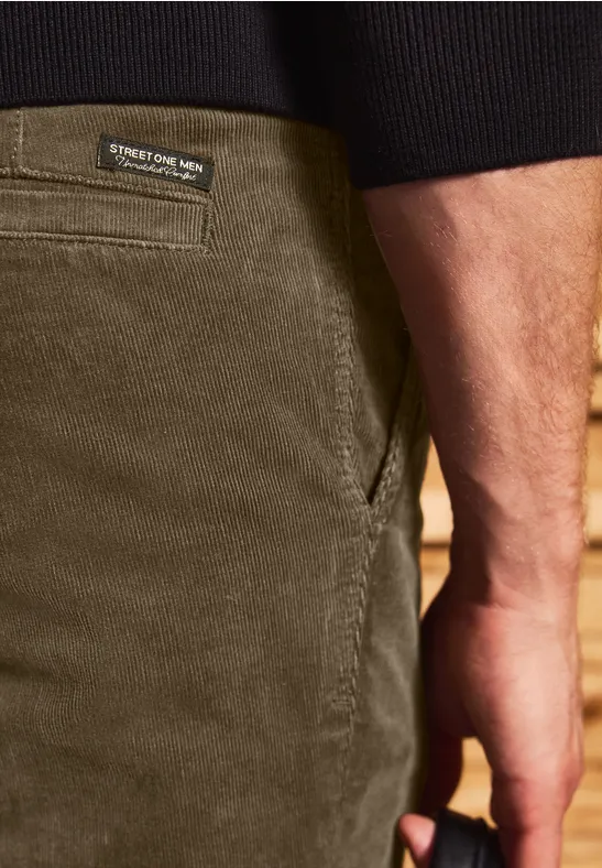 Cord Chino mocha brown