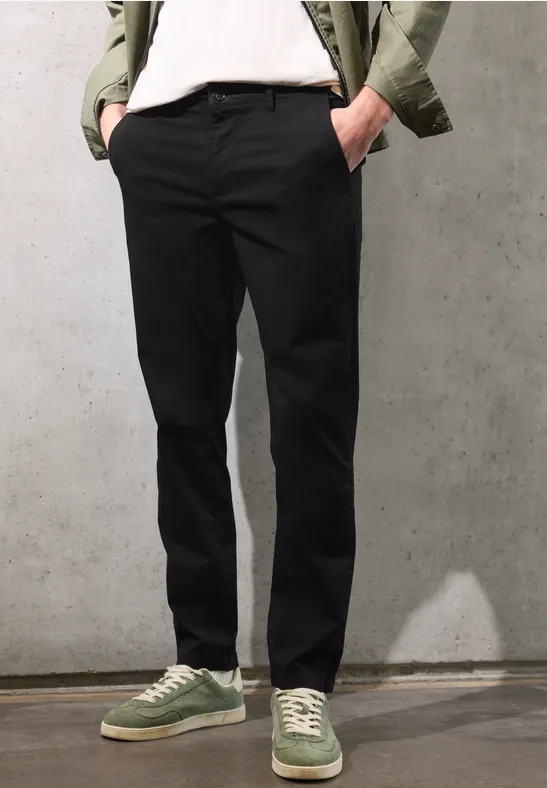 Chino mit Stretchbund Black