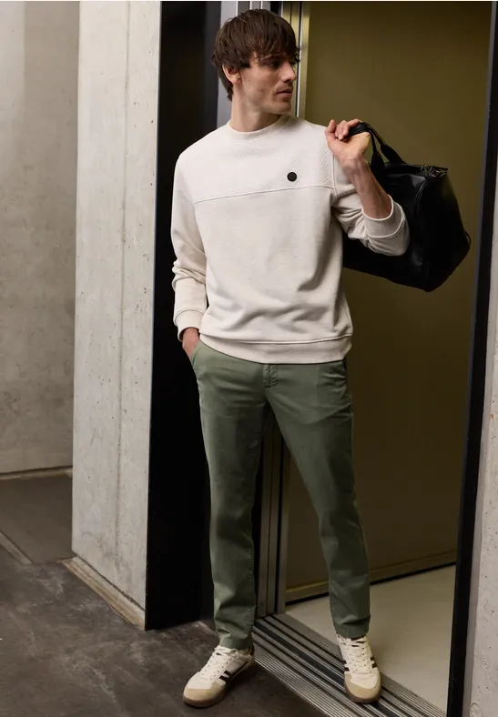 Chino avec ceinture stretch rustic green