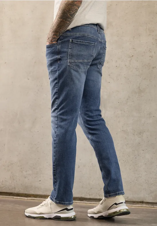 Slim Legs jeans in regular fit indigo blue random wash