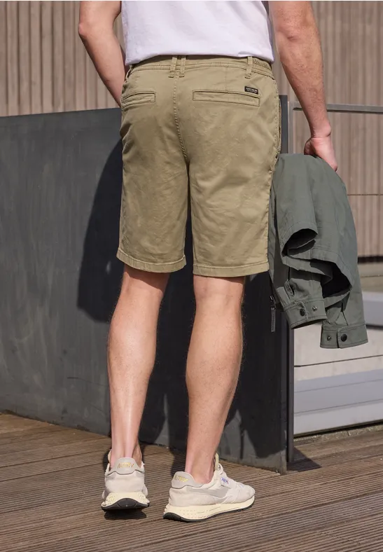 Regular Fit chino shorts met zakken warm sand