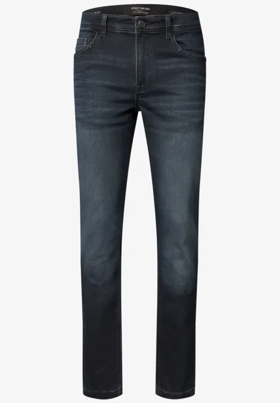 Dunkelblaue Jeanshose im geraden Schnitt mit klassischem 5-Pocket-Design und leichter Waschung.