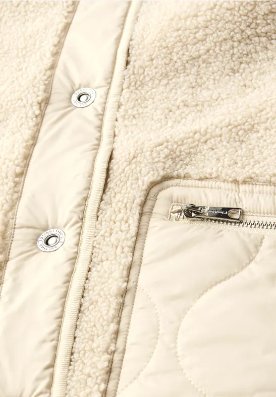 Manteau en peluche avec capuche savannah sand