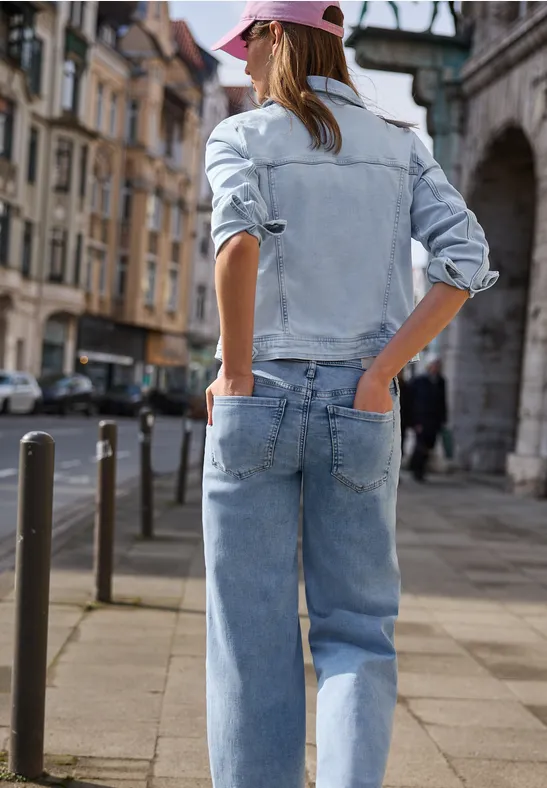 Jeansjacke mit Brusttaschen und Knöpfen Ultra Bleach Wash