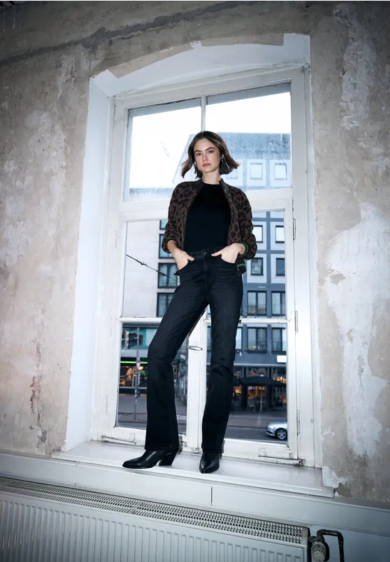 Leo jacquard vest java brown